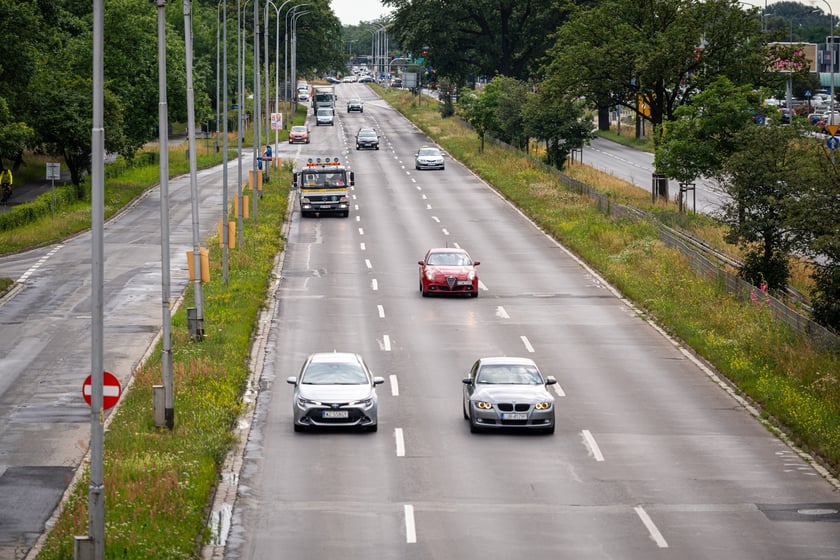 Aleja Sobieskiego i urządzenia odcinkowego pomiaru prędkości, czerwiec 2024